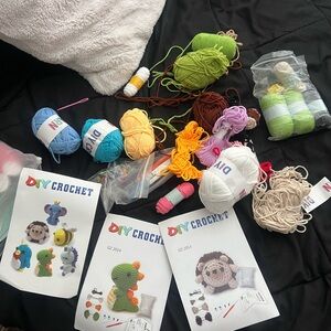 Crochet Starter Bundle – Yarn + DIY Amigurumi Patterns + Supplies